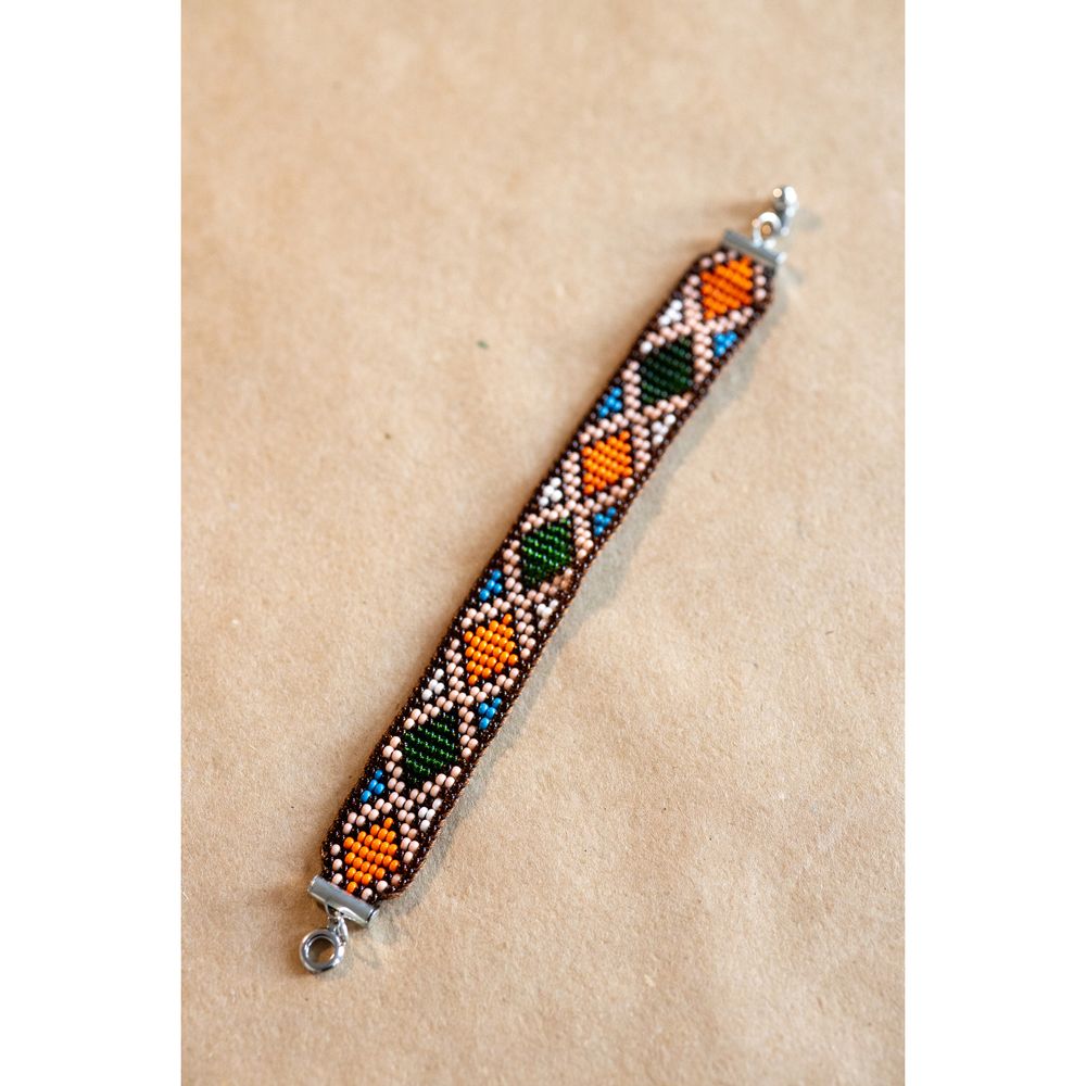 Bracelet made of beads with colored ornament, 18.5 cm 15902-maslova photo