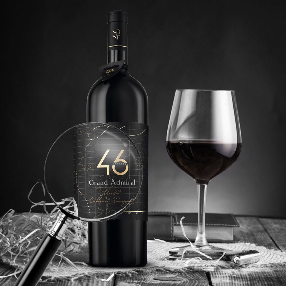 Merlot – Cabernet Sauvignon, vintage red wine, 2016 15325-46parallel photo