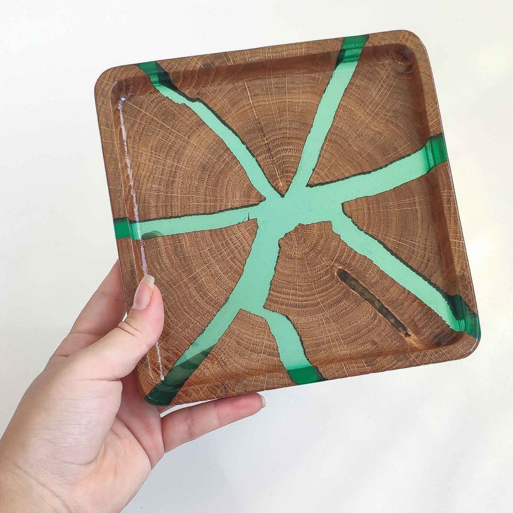 Mini-tray from an oak cut natural wood handmade series NATURAL DEEPWOOD 17x17 cm 12873-17x17-deepwood photo