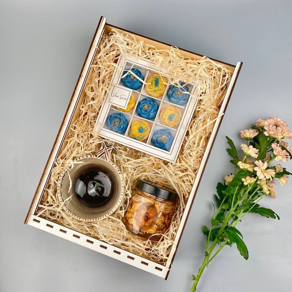 Подарунковий набір до дня вчителя в дерев'яній коробці 16118-korobka-itskraft фото Подарунковий набір до дня вчителя в дерев'яній коробці 16118-korobka-itskraft фото