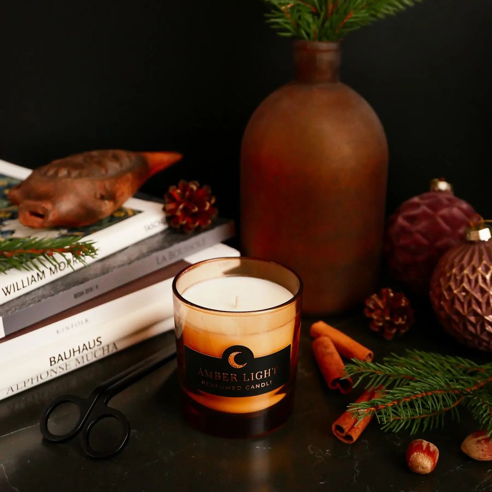 Парфумована свічка "Amber Light" у помаранчевій склянці Herbalcraft 14291-herbalcraft фото