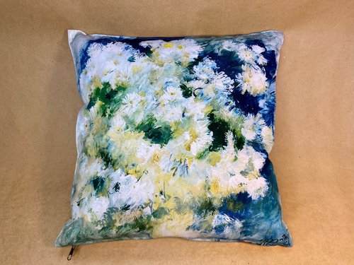 Pillow with print "Iris - Chrysanthemums" 11133-korobova-n photo