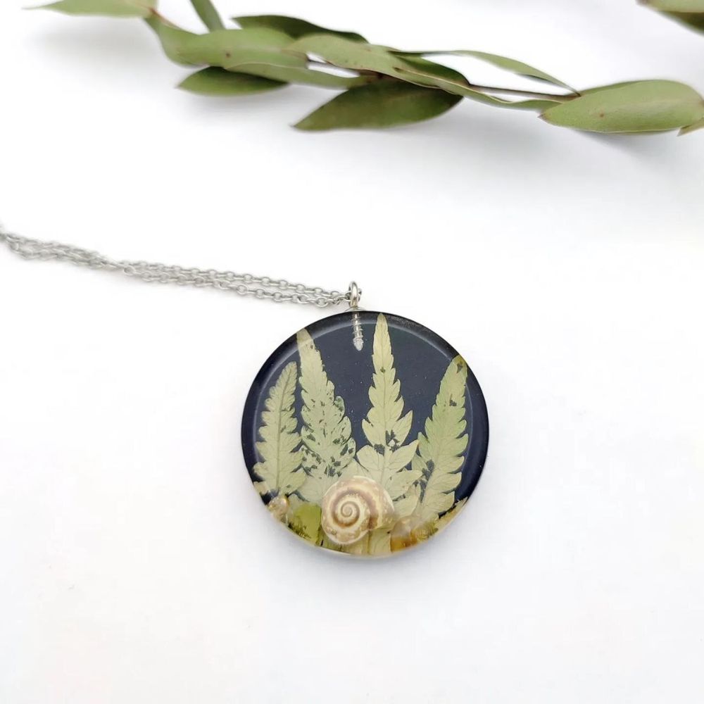 Epoxy resin forest pendant with fern leaves and shell «Ficus art», 19701-ficusart photo