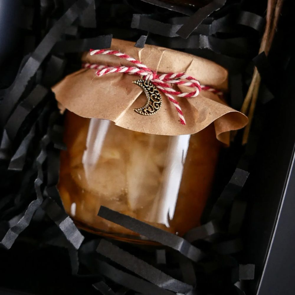 Gift set (tea, "Amber Light" candle, apple jam, card) Herbalcraft 14298-herbalcraft photo