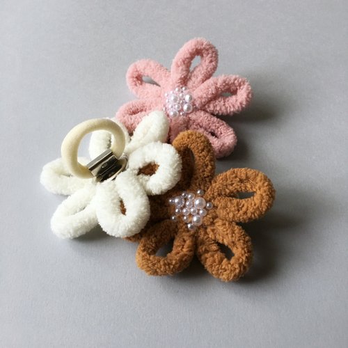 Scrunchy "Flower", color Ivory 11350-ivory-mimiami photo