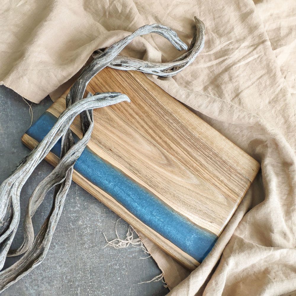 Kitchen board "Richka", natural wood, handmade, NATURAL series, DEEPWOOD, 20x27 cm 12890-20x27-deepwood photo