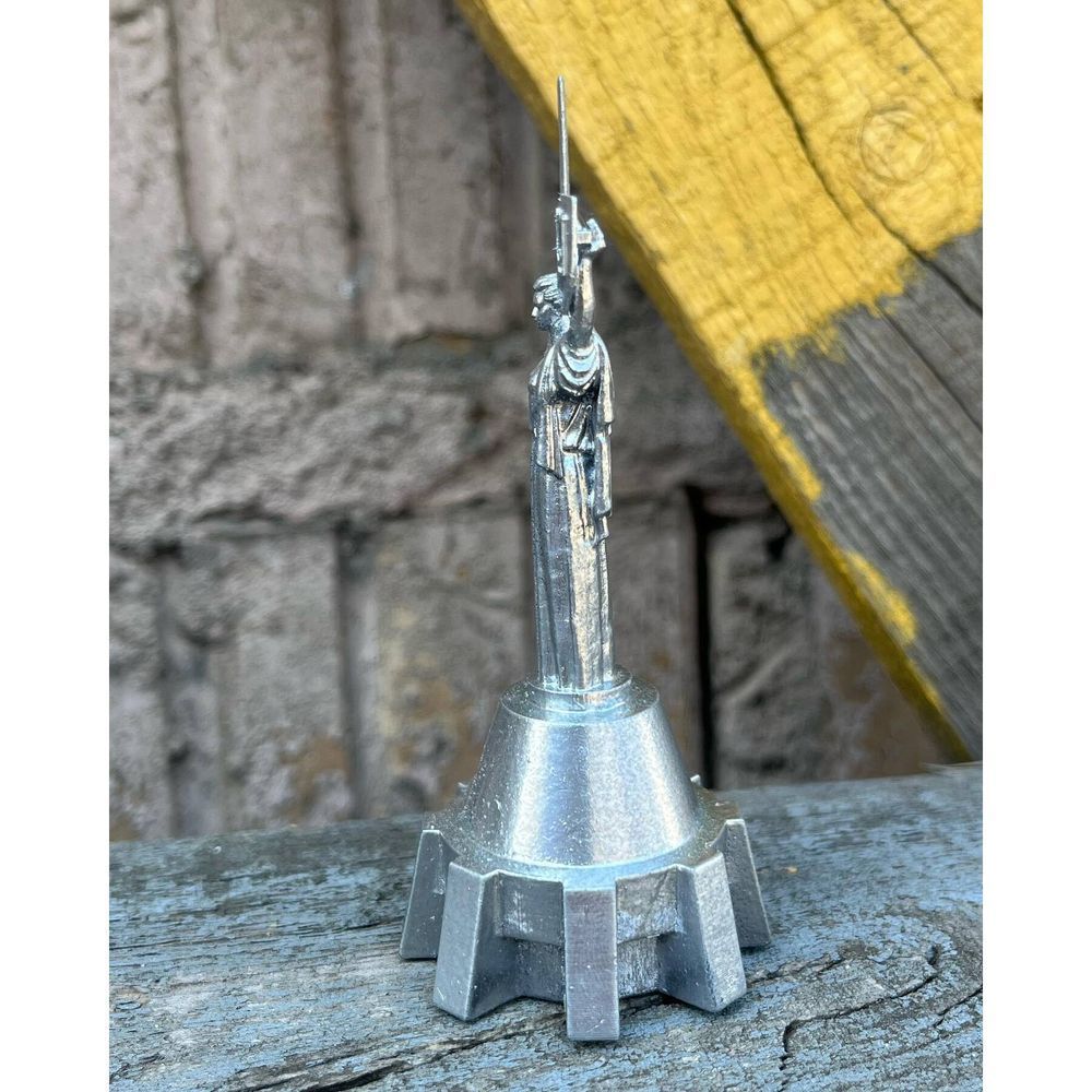 Металева фігурка Батьківщина матір SKY HOBBY UKRAINE 22703-sky-hobby фото Металева фігурка Батьківщина матір SKY HOBBY UKRAINE 22703-sky-hobby фото