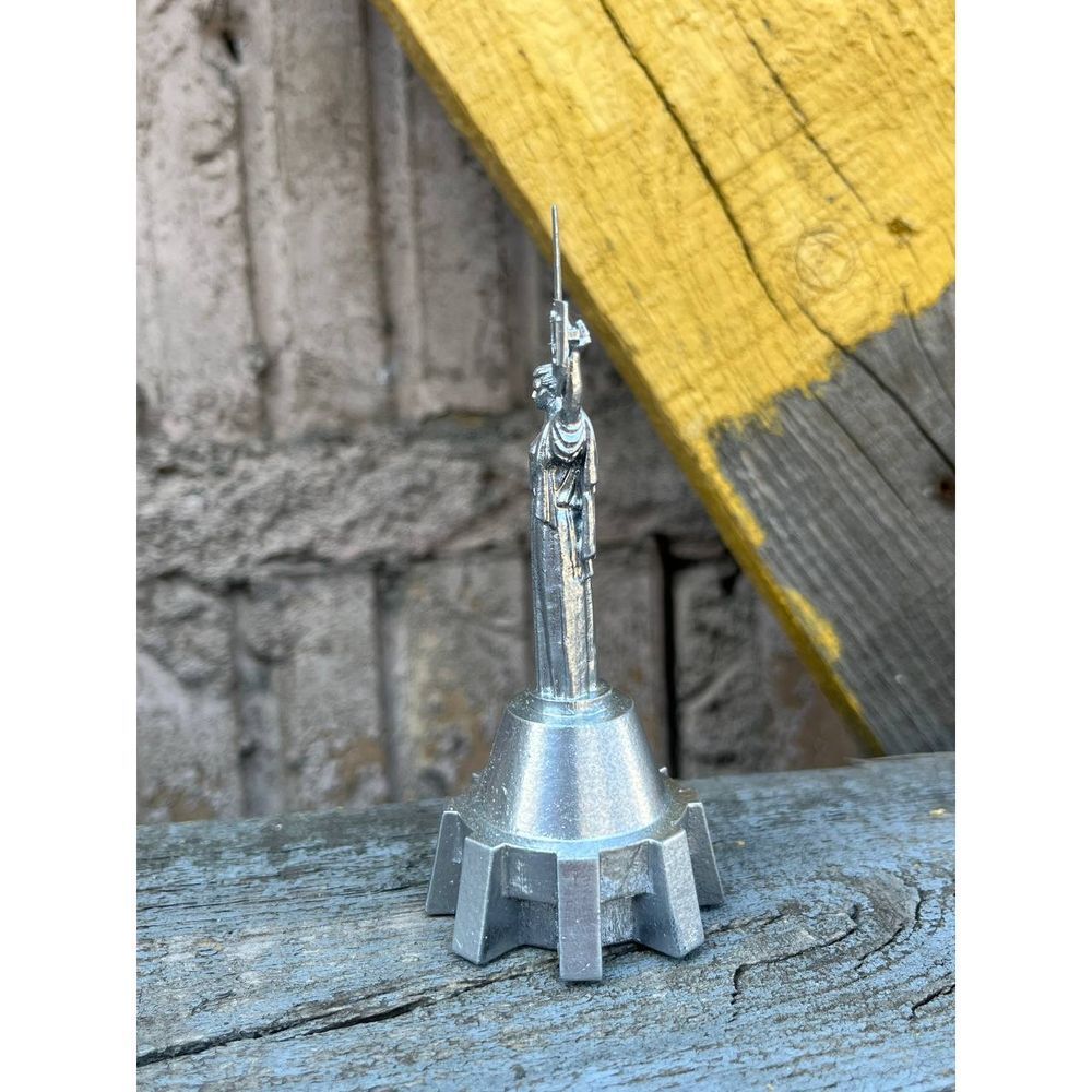 Металева фігурка Батьківщина матір SKY HOBBY UKRAINE 22703-sky-hobby фото Металева фігурка Батьківщина матір SKY HOBBY UKRAINE 22703-sky-hobby фото