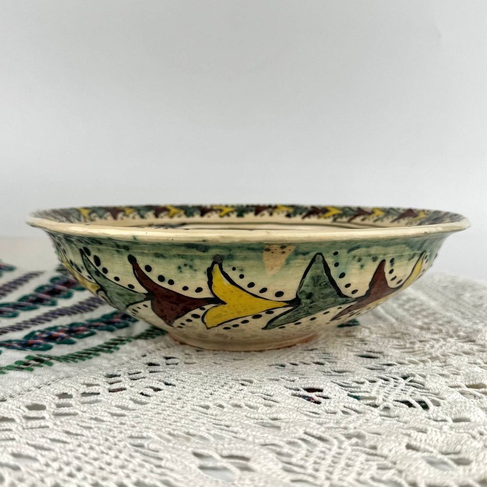 Medium handmade ceramic platterbowl Bar style with Young Lady and Parasol motif Ceramics of Podillia 24163-keram-pod photo
