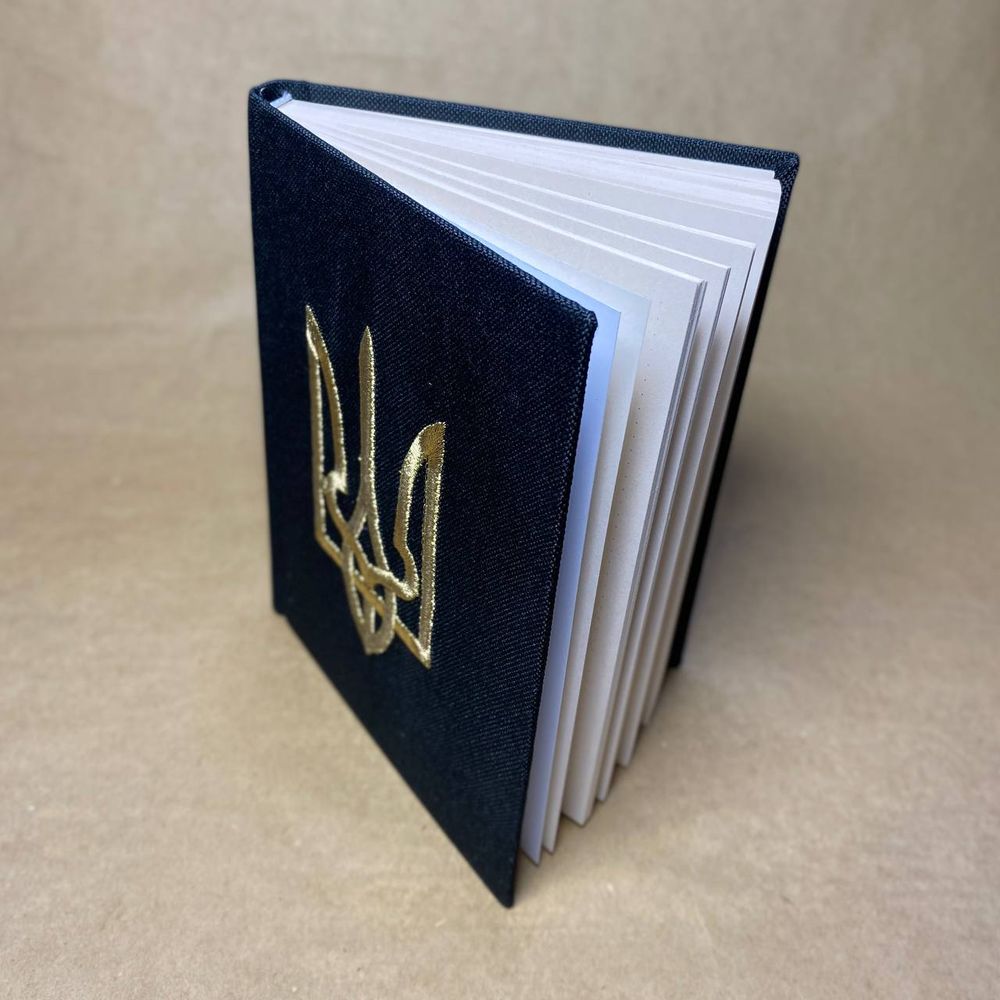 Notebook with embroidery black "Yellow trident", sheets with dotted markings, 19.5x15 cm, 100 sheets 10148-100-yach photo