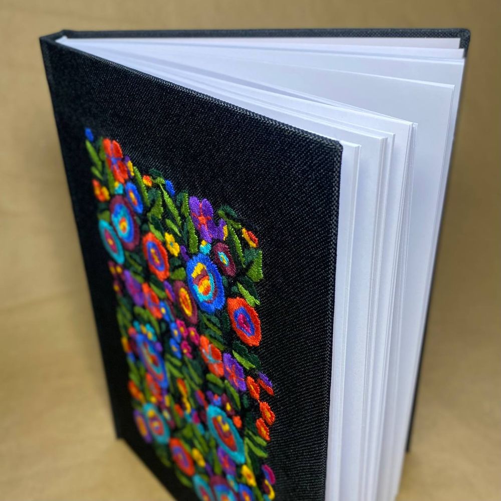 Notebook with embroidery black "Multicolored flowers", sheets without marking, 30x21.5 cm, 80 sheets 20300-yach photo