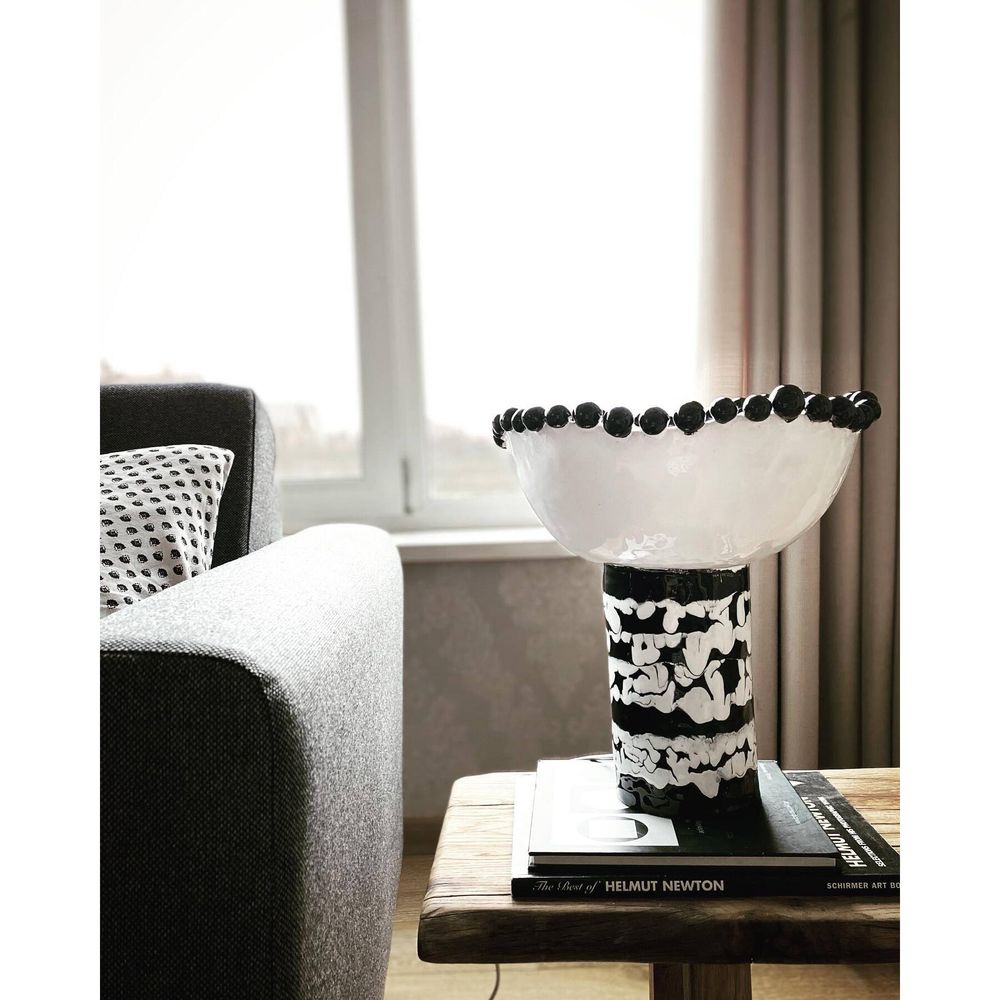 White and black ceramic table lamp with black balls on top of a white ceramic shade 11386-yekeramika photo