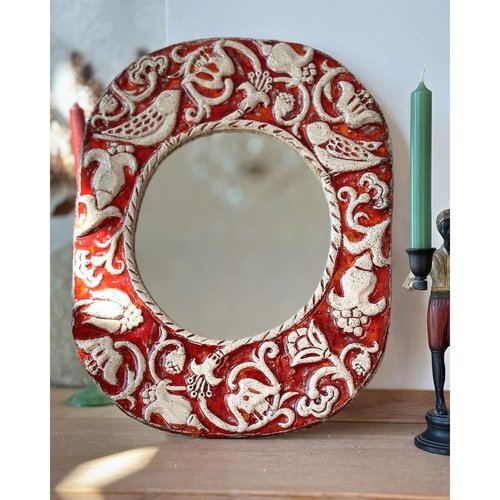 Hanging ceramic mirror, red color with white ornament, size 47x36 cm 19110-yekeramika photo