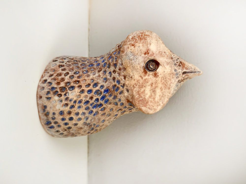 Гачок декоративний Пташка Нато Мікеладзе, коричнева пастель 4485 фото