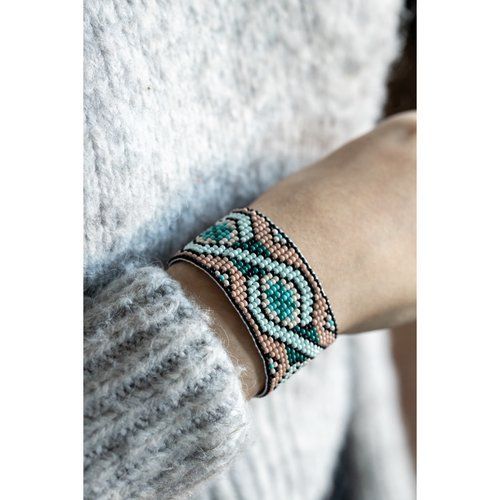 Bracelet made of beads with an ornament 13.5 cm 15900-maslova photo