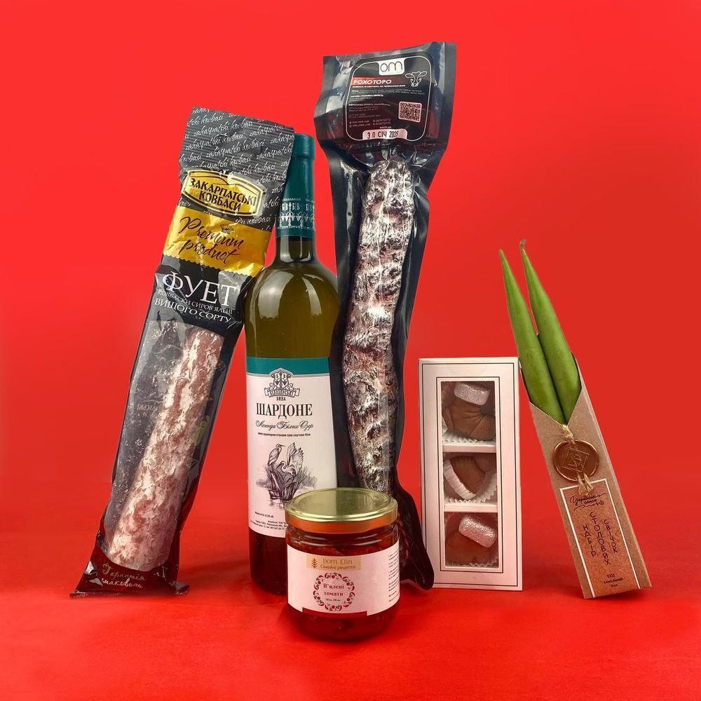 New Year's set of products for the festive table with wine Corporate gift 16122-vyno-itskraft photo New Year's set of products for the festive table with wine Corporate gift 16122-vyno-itskraft photo