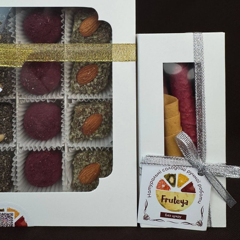 Teacher's gift with healthy sweets in a wooden box 16117-korobka-itskraft photo